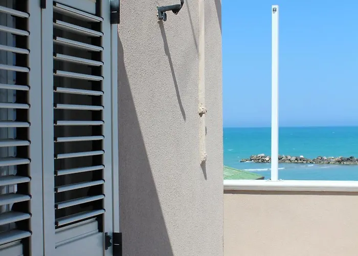 Rooftop A Casa Di Tatta - By The Sea Apartamento